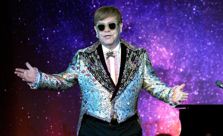 Elton John durante su anuncio de despedida en Nueva York