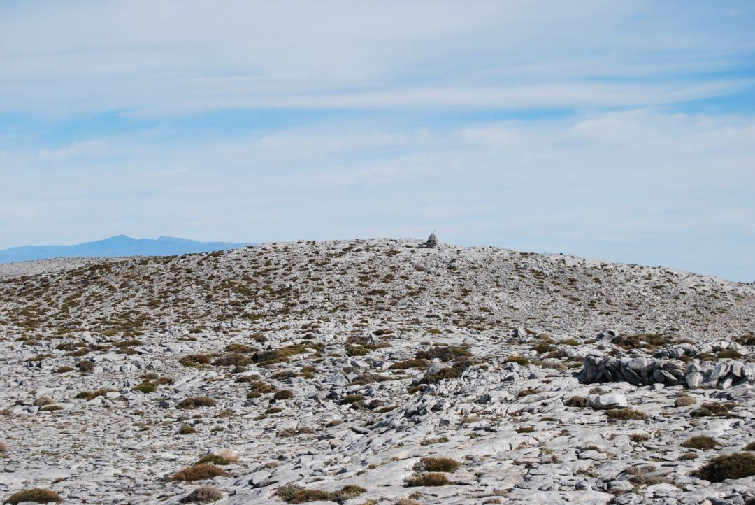 La nueva cumbre de 2073 metros en el término municipal de Sedella