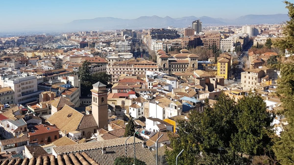 SER Empresarios, ahora igual que siempre, dando voz al comercio local de Granada