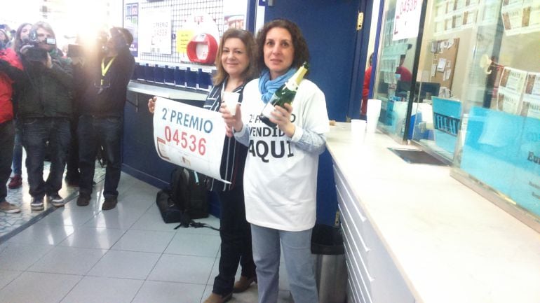 Segundo Premio de la Lotería de Navidad de 2016 vendido en el Centro Comercial El Saler en Valencia