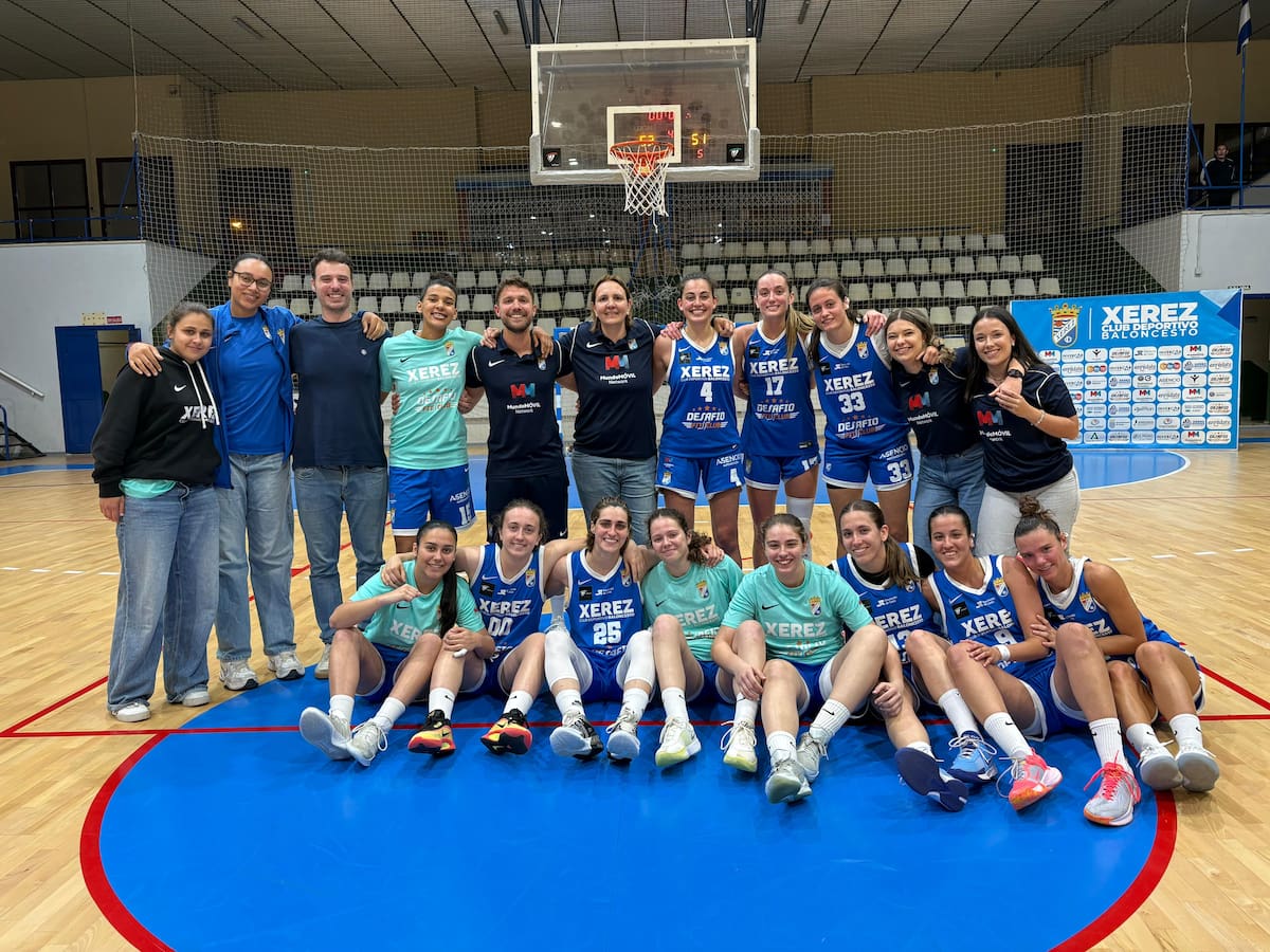 (53-51) Victoria del Xerez CD Baloncesto ante el Náutico que le da el billete para el play-off