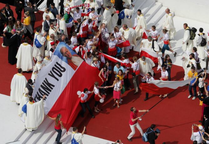 Los polacos presentes durante la última misa en Rio de Janeiro han celebrado la noticia