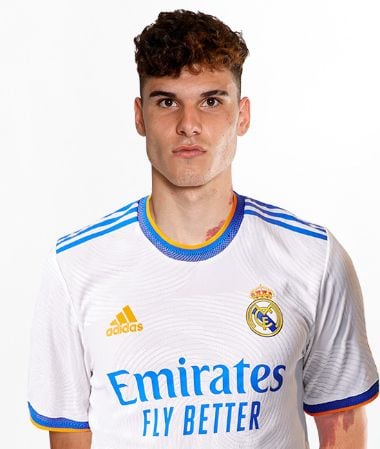 Alberto Retuerta, con la camiseta del Real Madrid. Foto Real Madrid