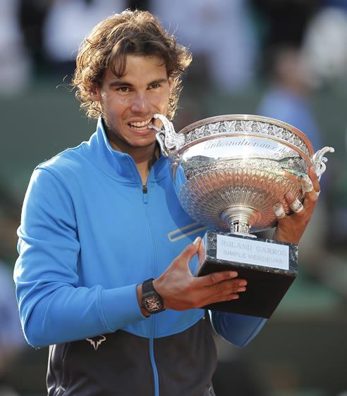 El español muerde de nuevo la Copa de los Mosqueteros, la sexta que ha ganado en su carrera profesional.