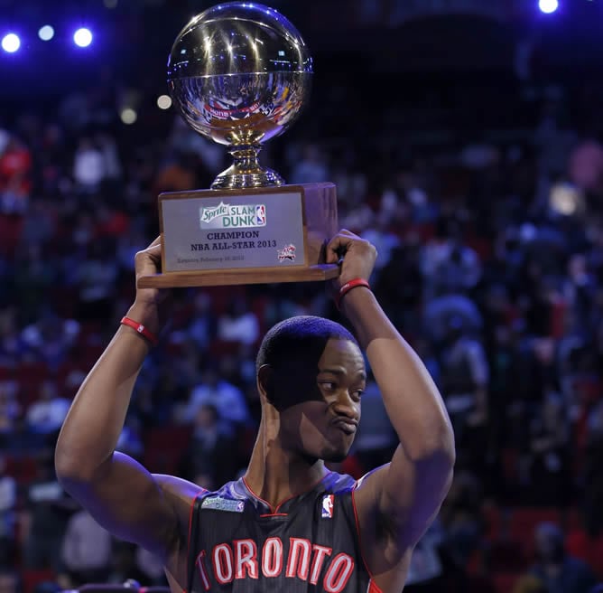 El novato de los Toronto Raptors fue el ganador del Concurso de Mates gracias a dos mates espectaculares