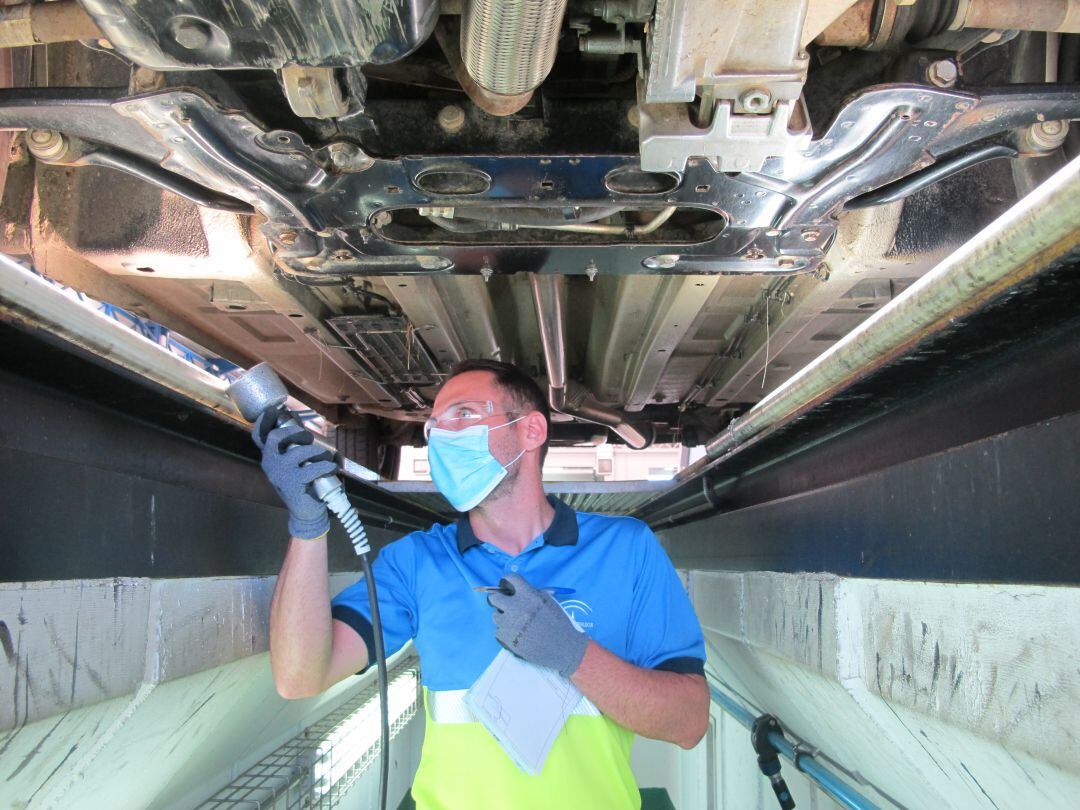 Trabajadores de la Inspección Técnica de Vehículos. Foro de archivo