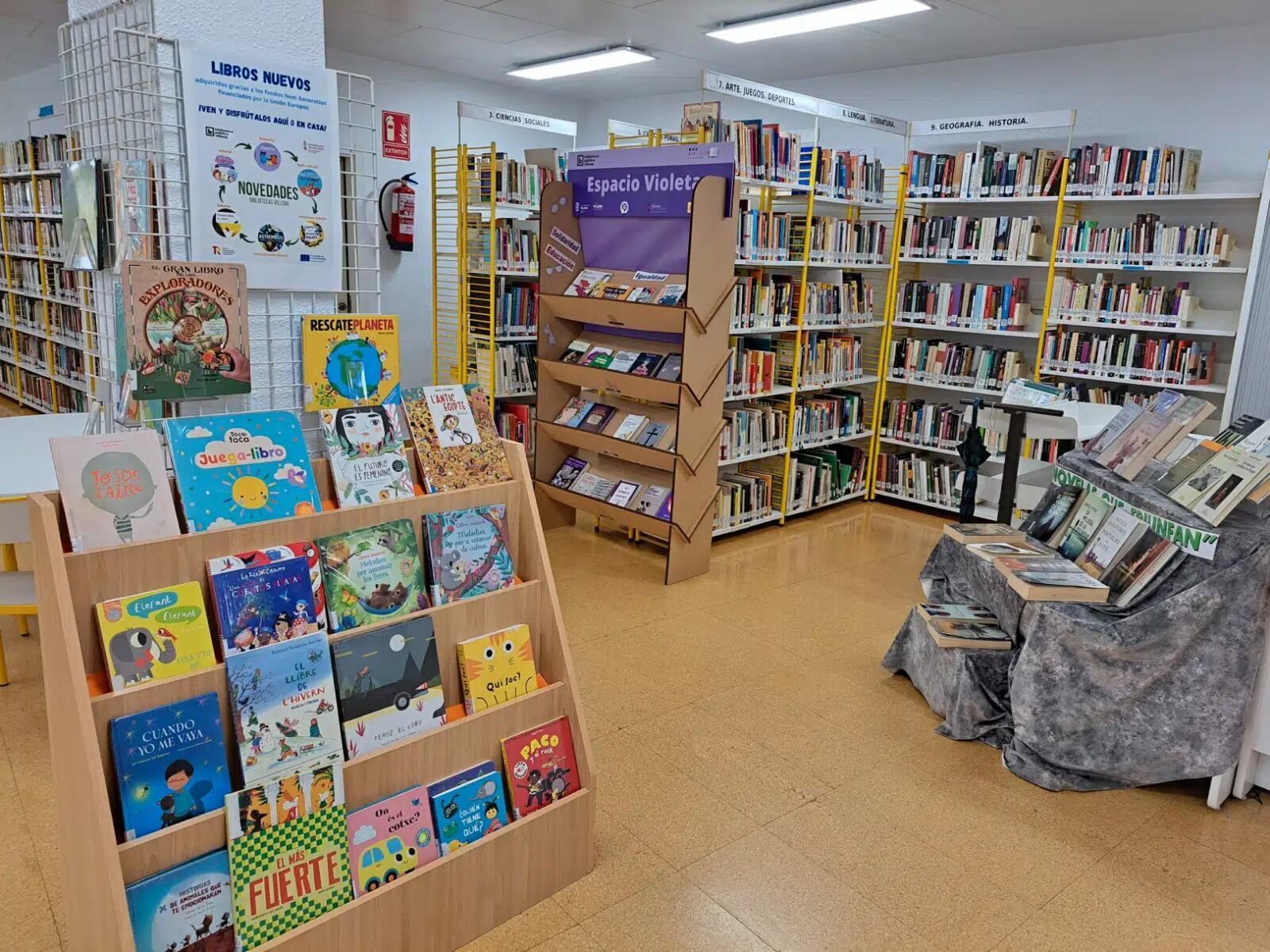 Biblioteca de Villena