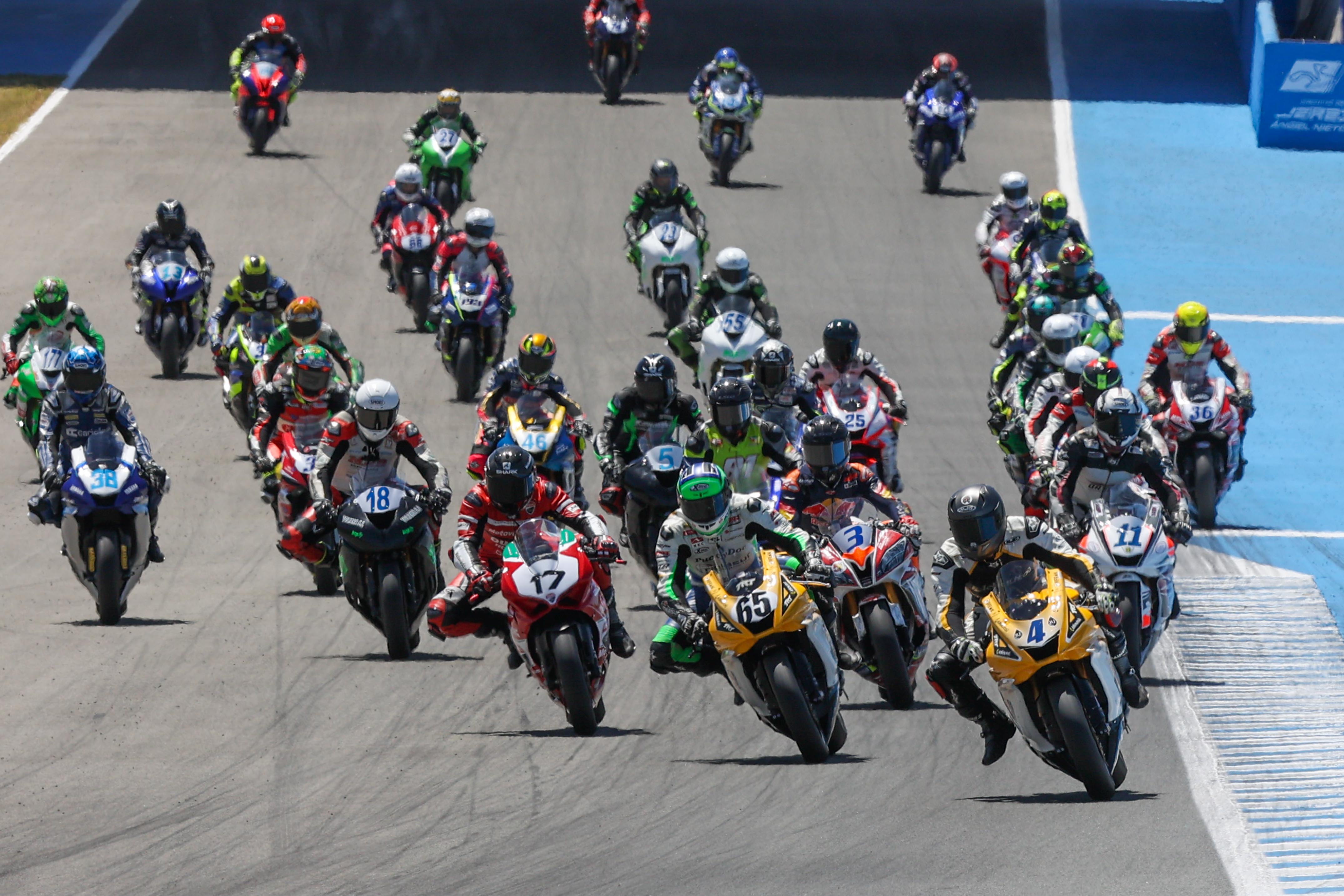 Salida Open 600 en el Circuito de Jerez