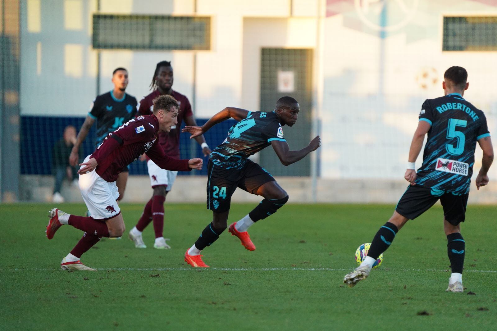 Mendes fue de los jugadores más destacados del Almería.