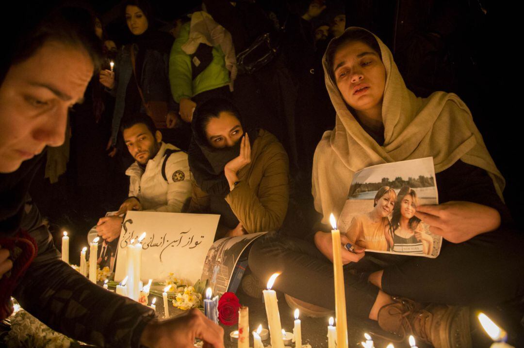 Vigilia por el avión ucraniano derribado en Irán