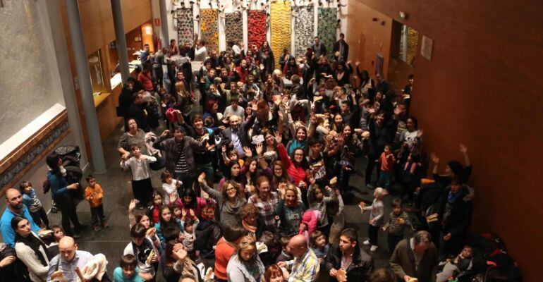 Imatge de la festa on han assistit alumnes, professors, famílies, amics i companyies teatrals de Lleida