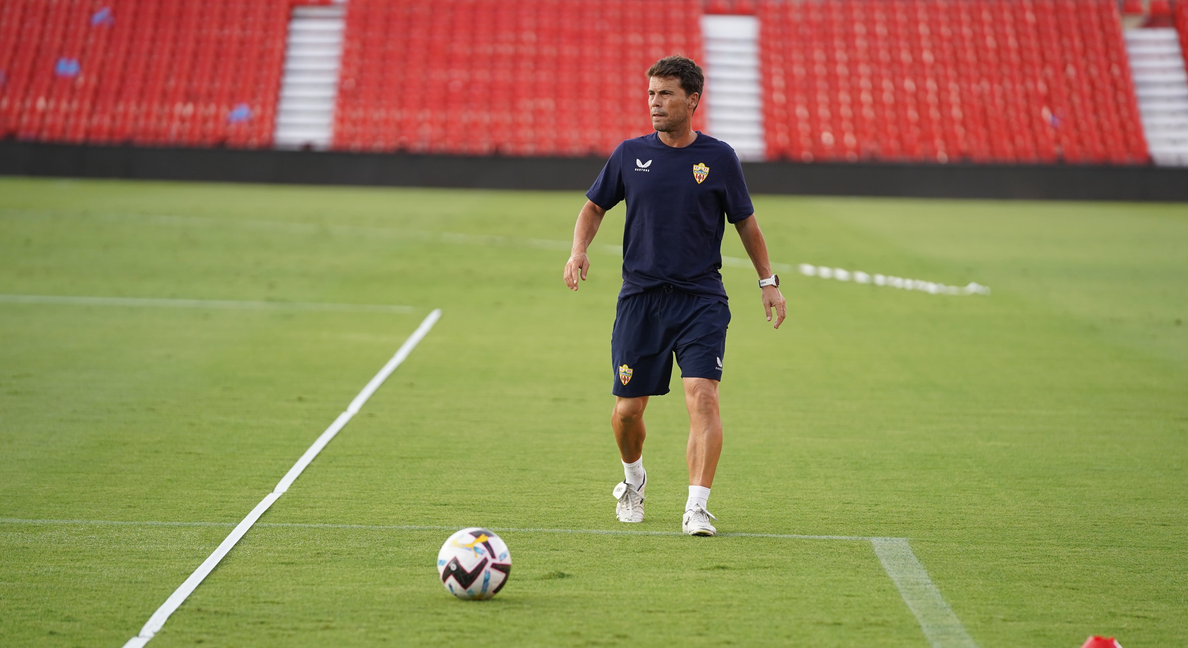 Rubi quiere que se cierre ya el mercado de fichajes.