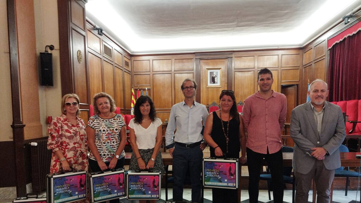 Los alumnos de 5º de primaria de los colegios públicos de Alcoy aprenderán a programar un robot