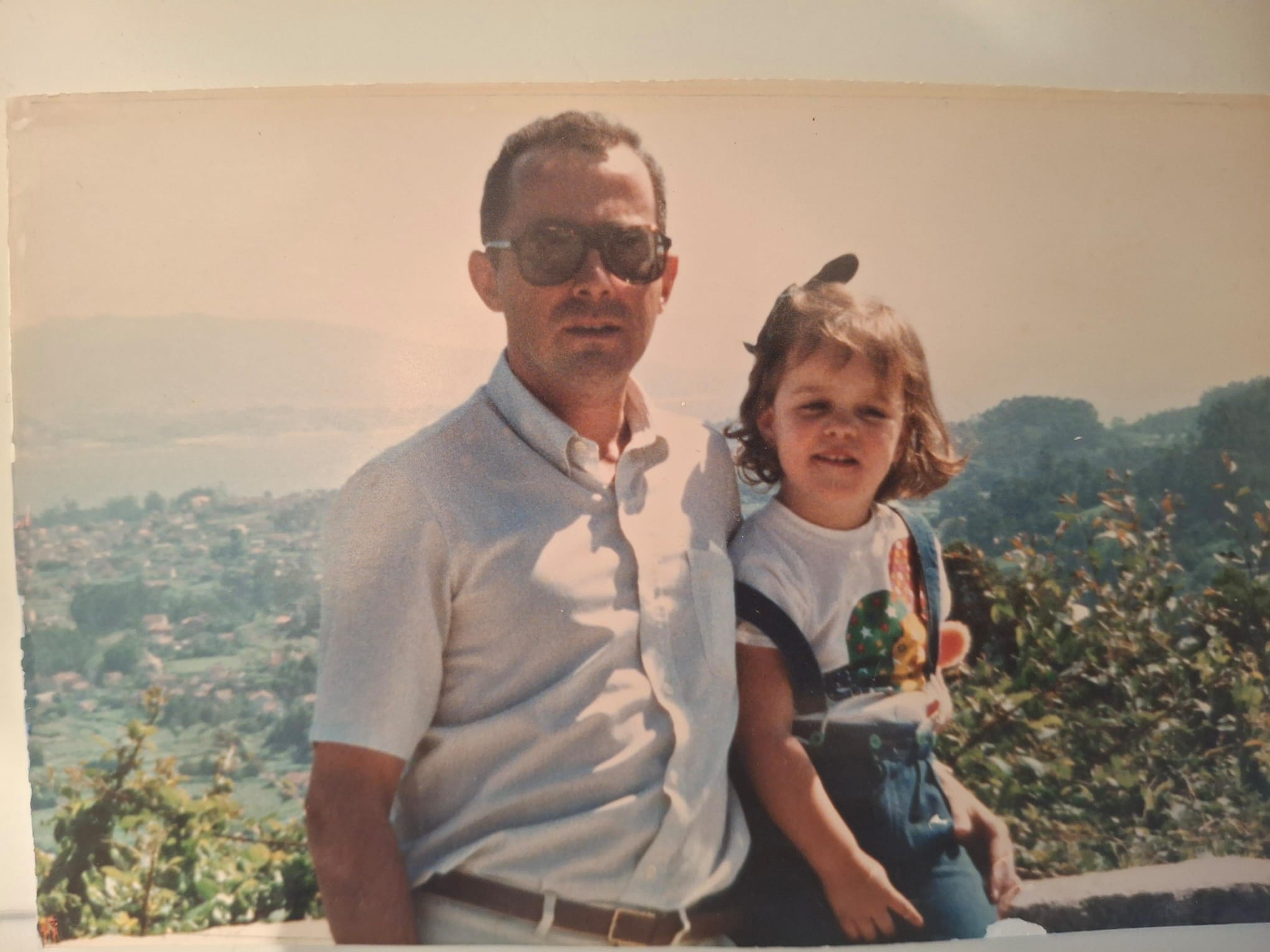 Almudena Blanco con su padre en una foto cedida por la familia