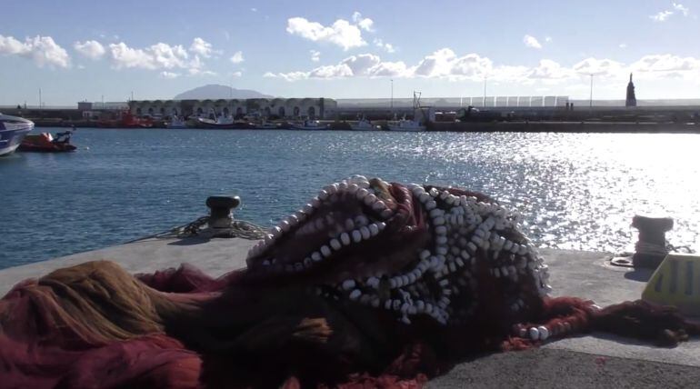 Artes de pesca en el puerto de Tarifa