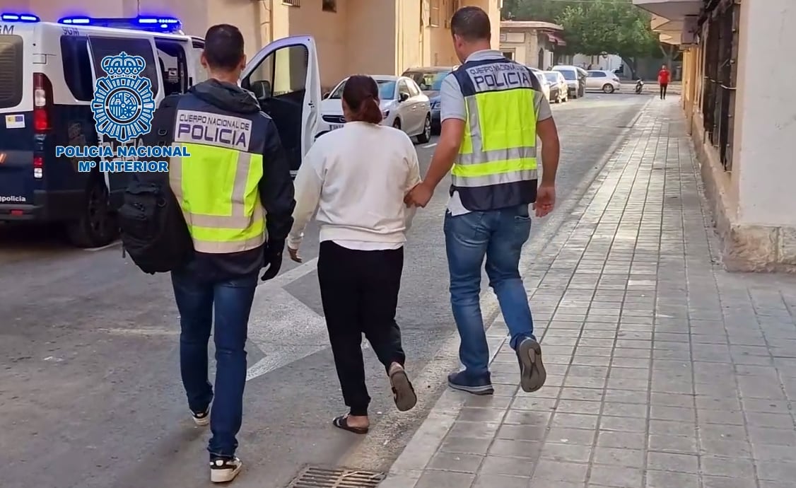 Detención en Alicante de un clan rumano que obligaba a una persona con minusvalía a mendigar bajo coacción