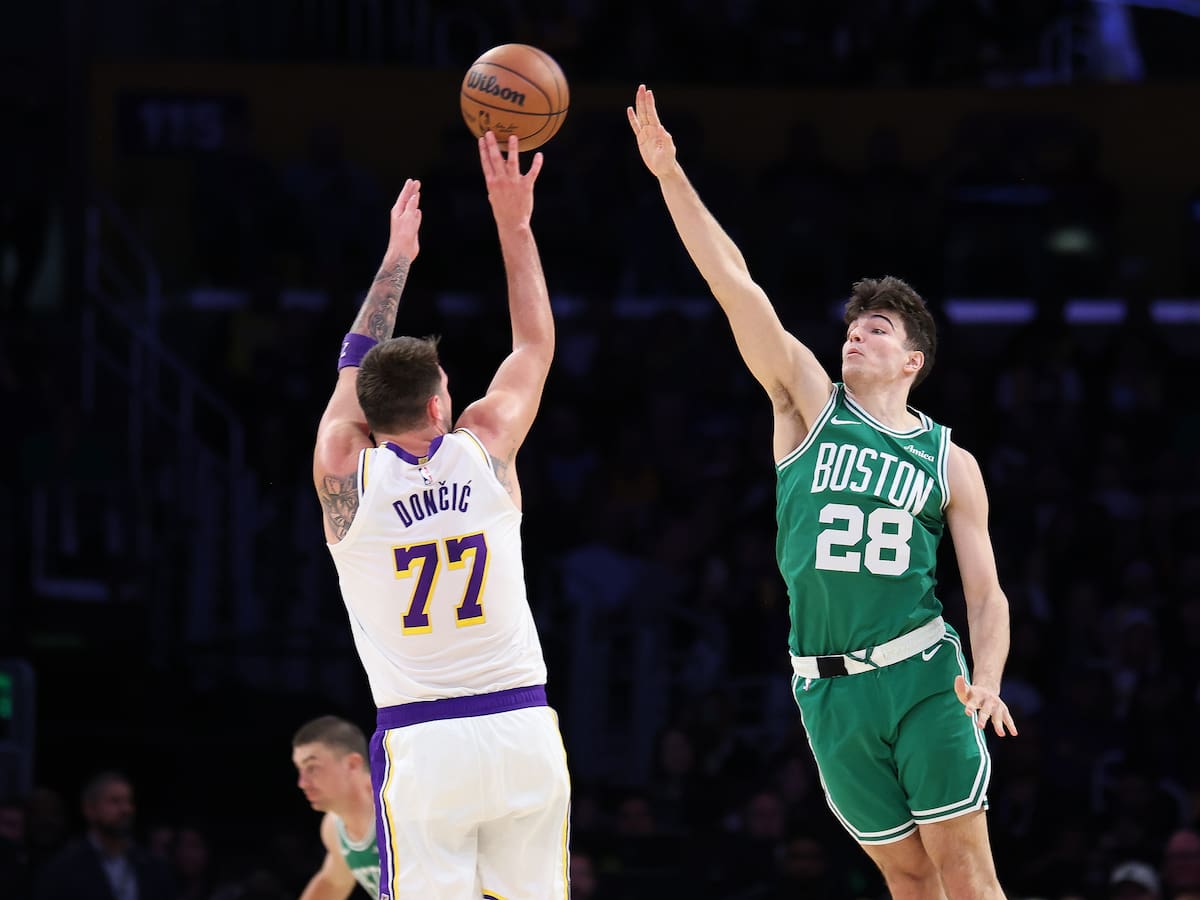 Hugo González deja maravillado a Doncic tras la victoria de los Celtics sobre los Lakers: "Es un tipo y un jugador increíble"