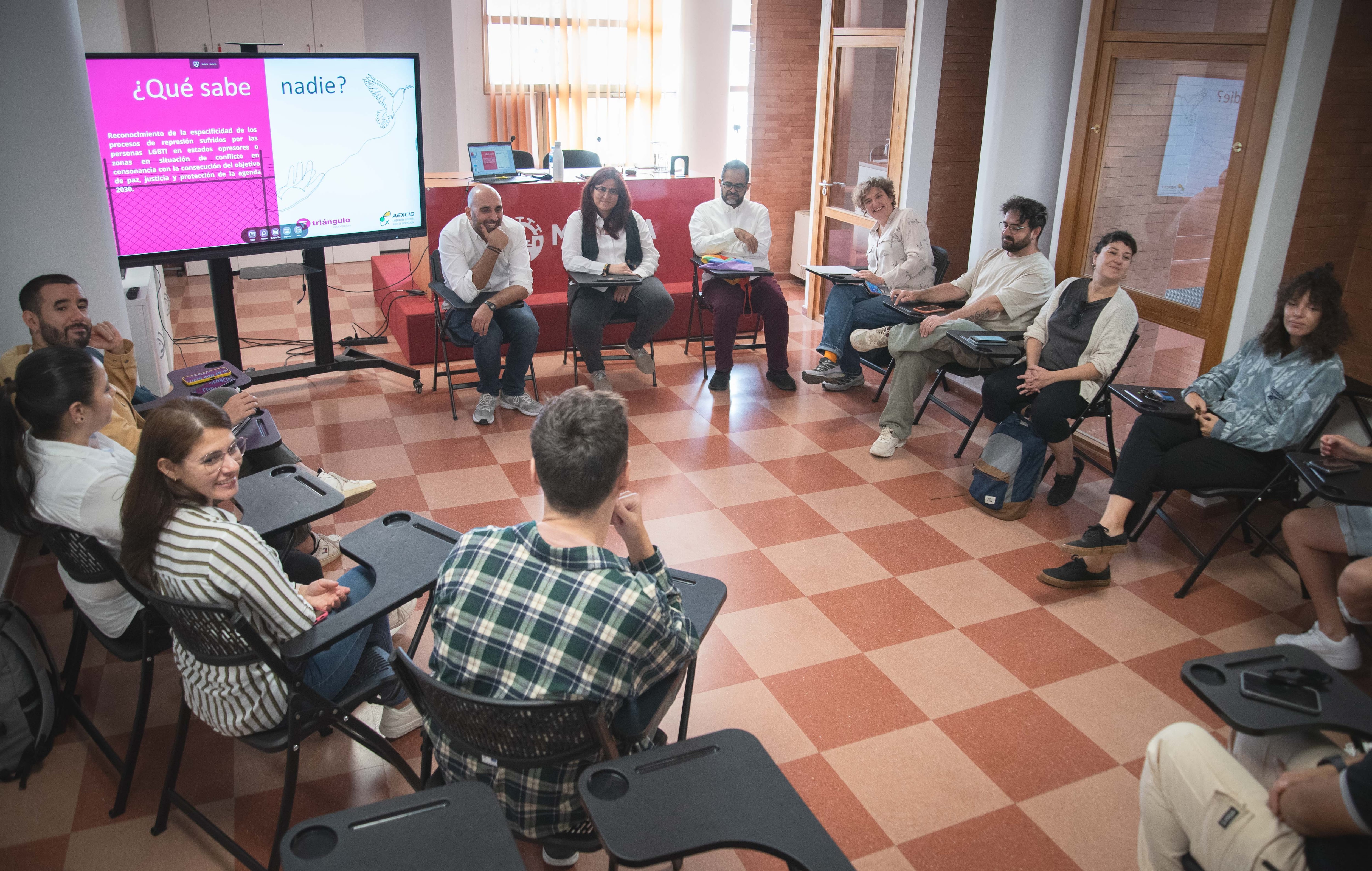 Presentación Proyecto Fundación Triángulo &#039;Qué sabe nadie&#039;