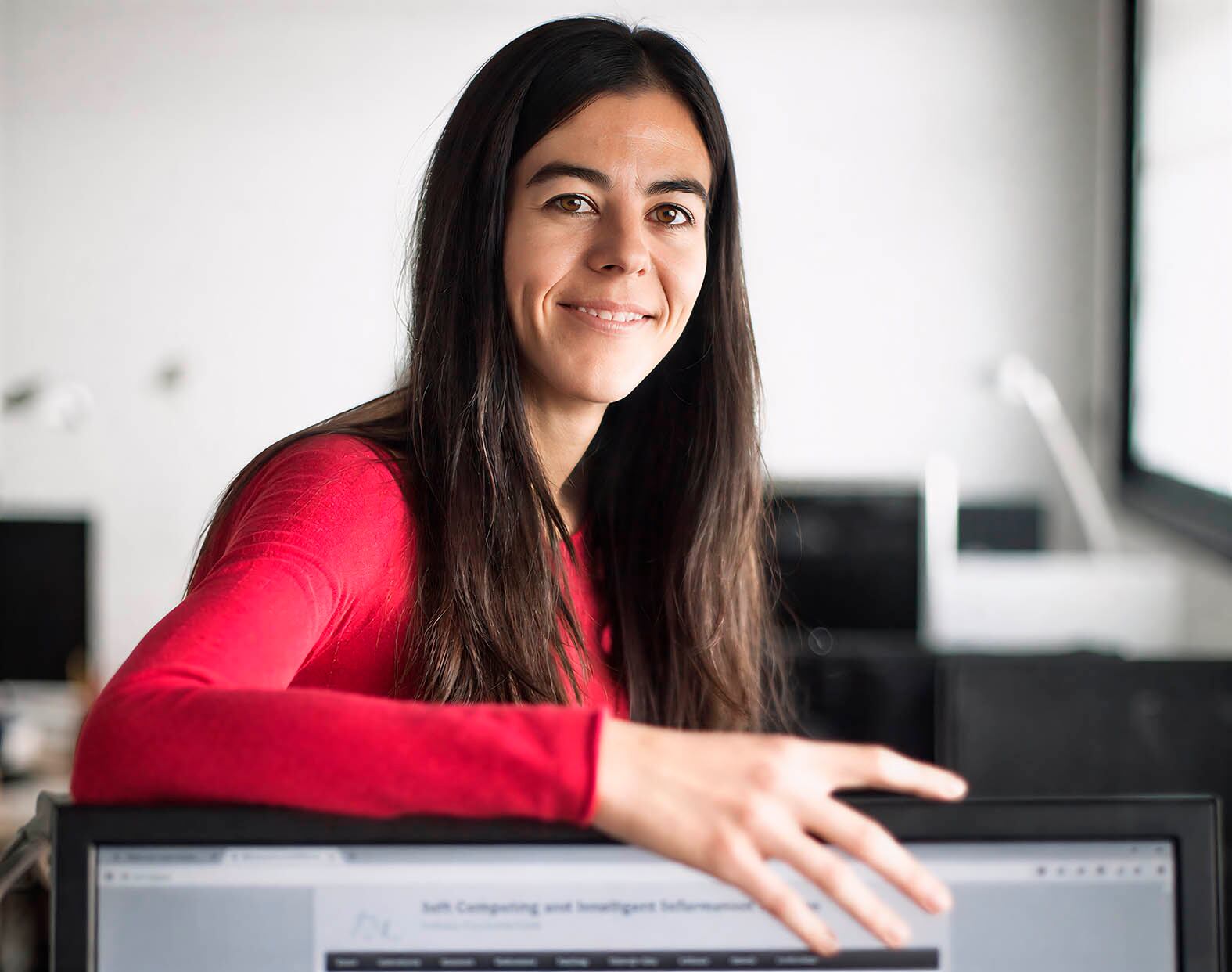 La investigadora de la UJA Rosa María Rodríguez, galardonada con una Medalla de Andalucía.
