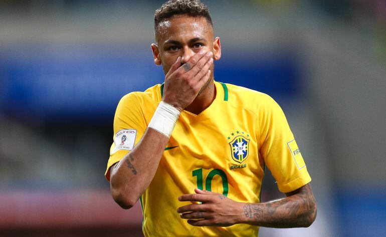 Neymar, en un partido de Brasil contra Ecuador.