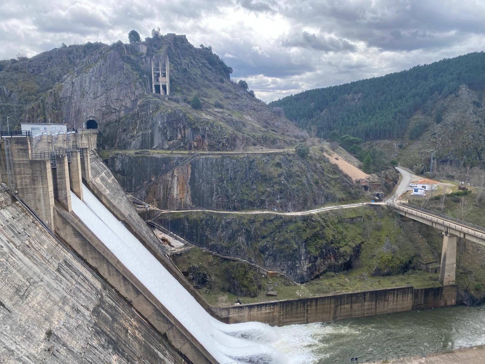 Presa de El Vado