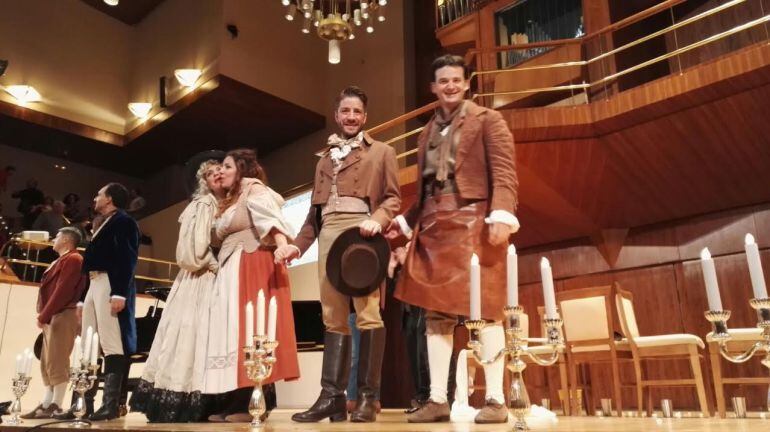 José Manuel Guinot y el resto del reparto