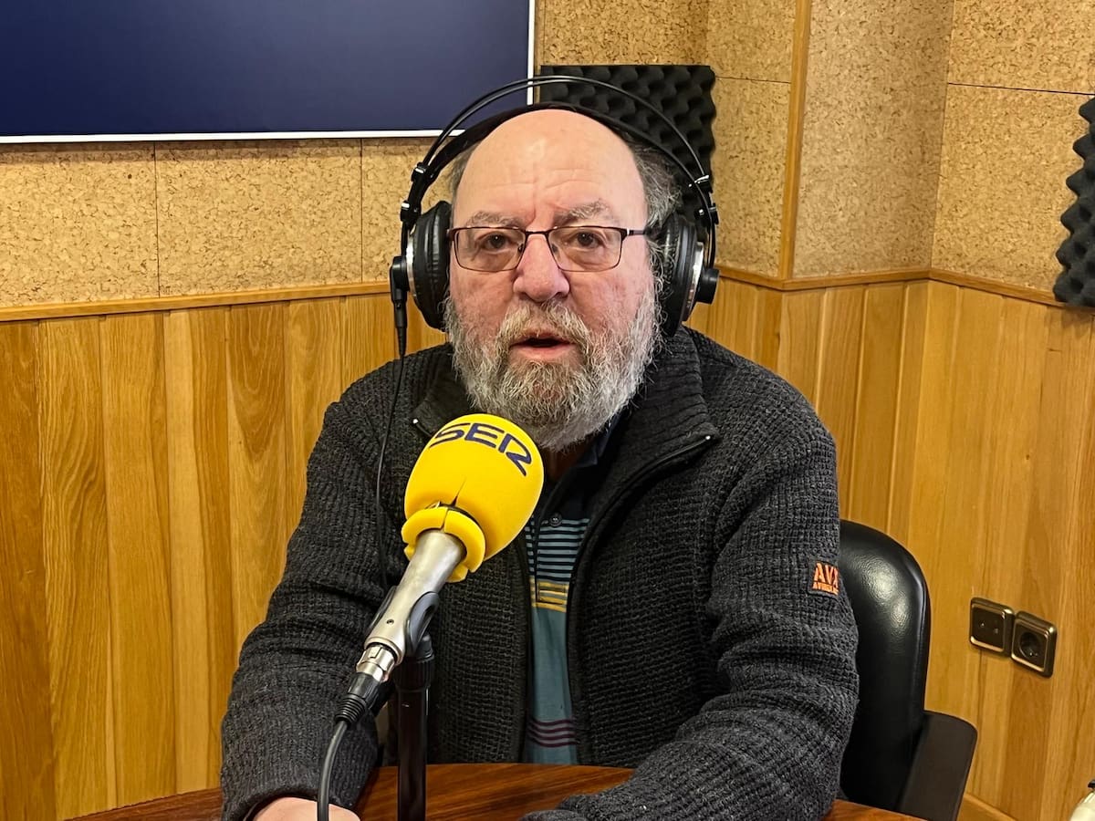 José Luis Pinós, el maestro que narra y retrata el alma de Cuenca