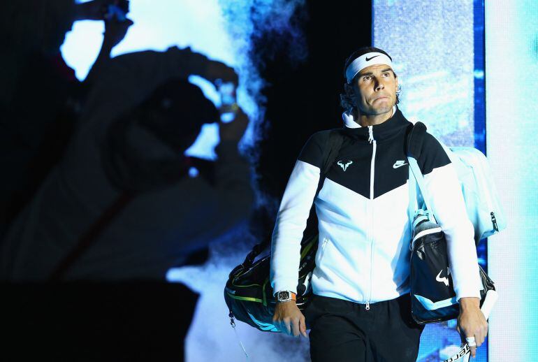 LONDON, ENGLAND - NOVEMBER 16:  Rafael Nadal of Spain walks out for his men&#039;s singles match against Stanislas Wawrinka of Switzerland during day two of the Barclays ATP World Tour Finals at O2 Arena on November 16, 2015 in London, England.  (Photo by Clive Brunskill/Getty Images)