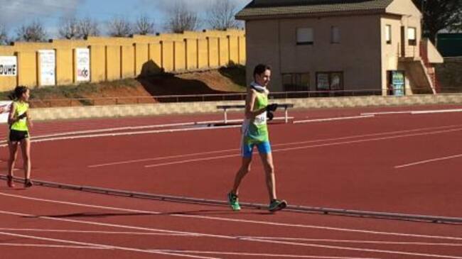 El marchador arandino Fernando de Diego.