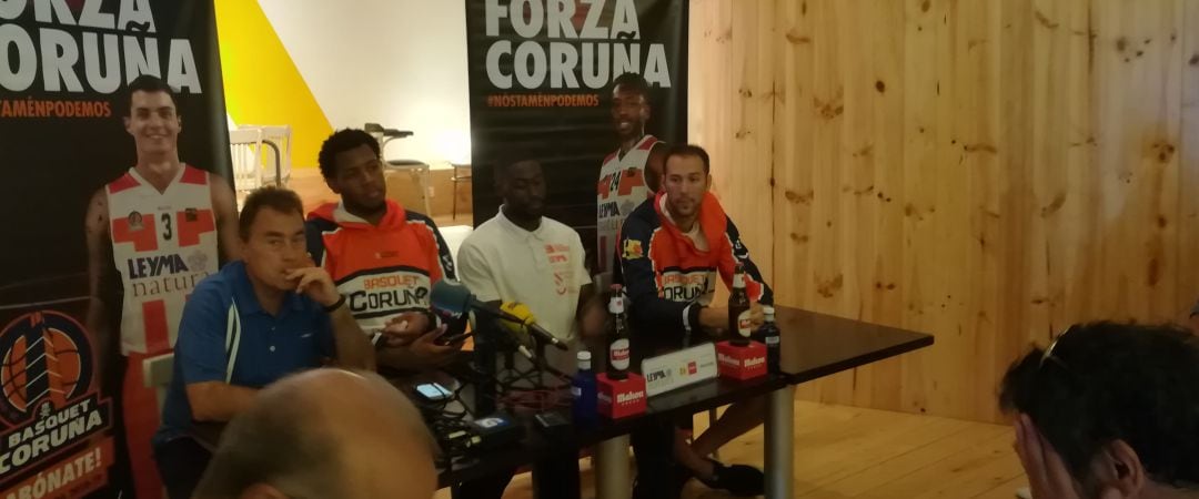 Presentación de jugadores