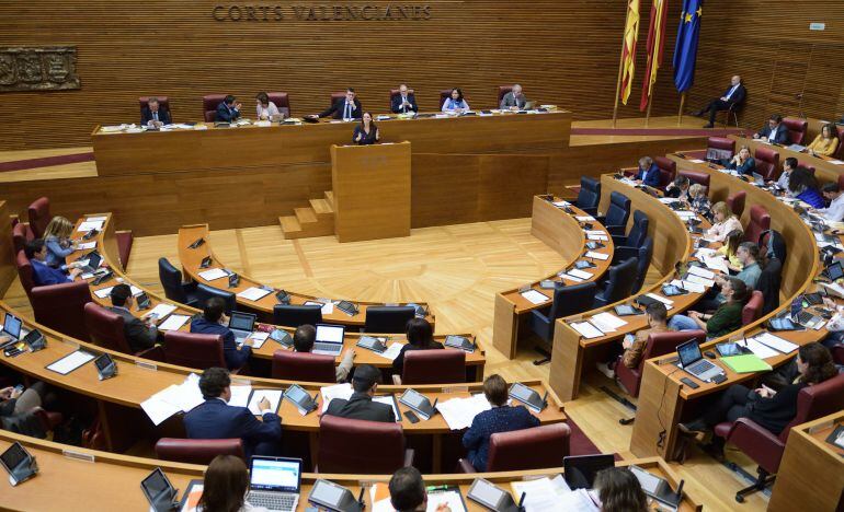 Foto de archivo de un pleno de les Corts