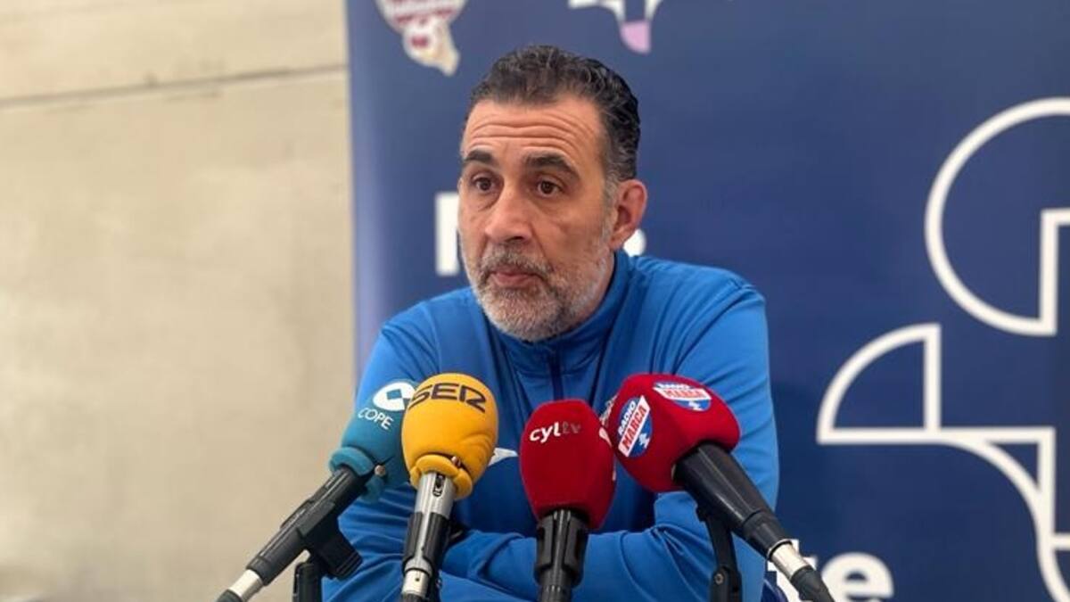 Pisonero, entrenador del Atlético Valladolid, en la previa ante Cisne