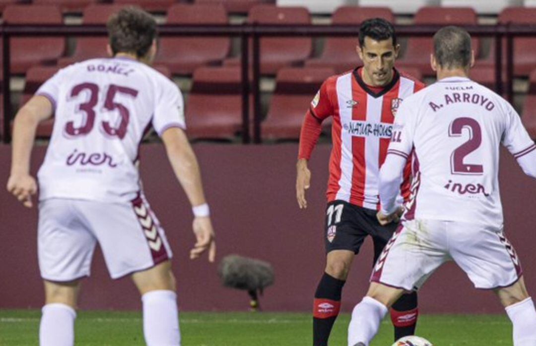 Imagen del partido entre el Logroñés y el Albacete