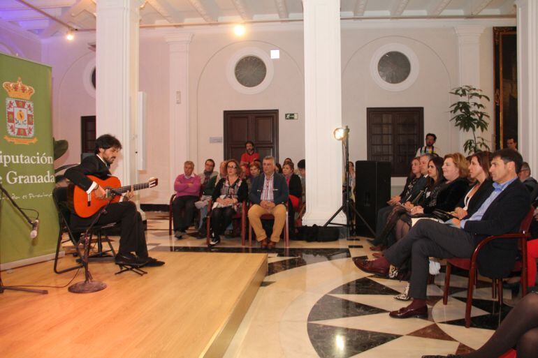Actuación de Juan Habichuela "Nieto" en el Día del Famenco organizado por la Diputación de Granada en el Palacio de Bibataubín