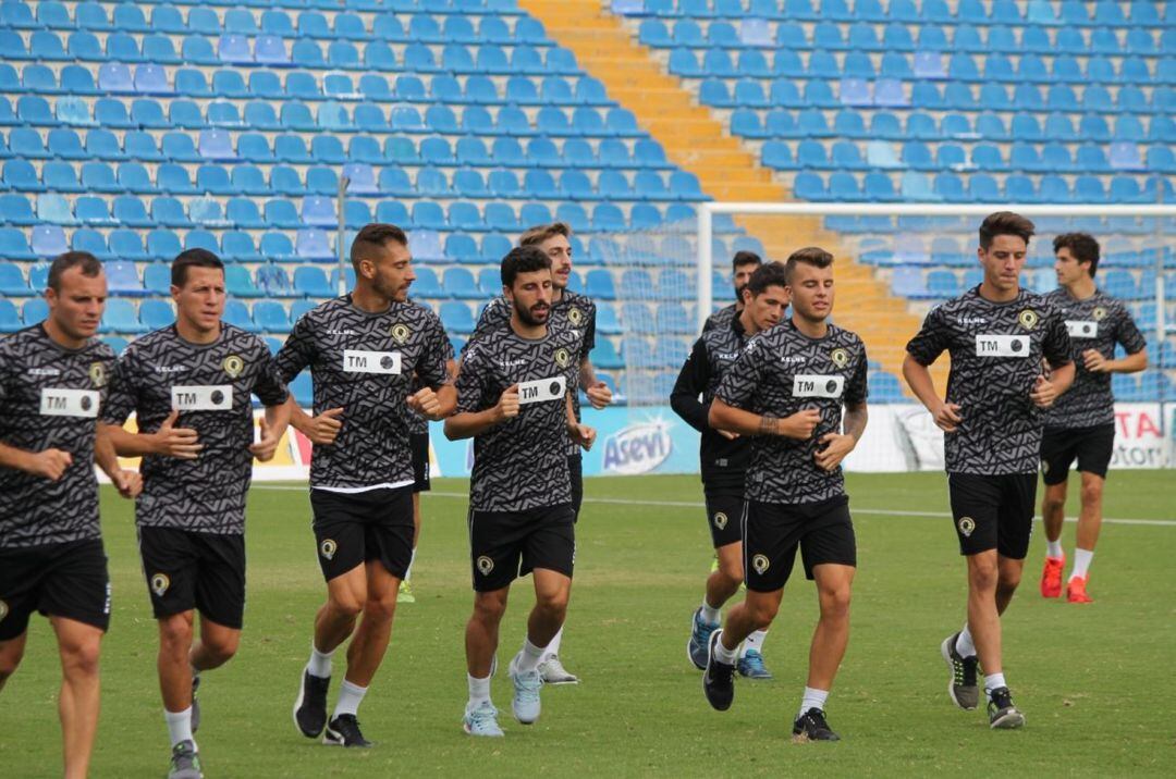 Los jugadores del Hércules entrenandose