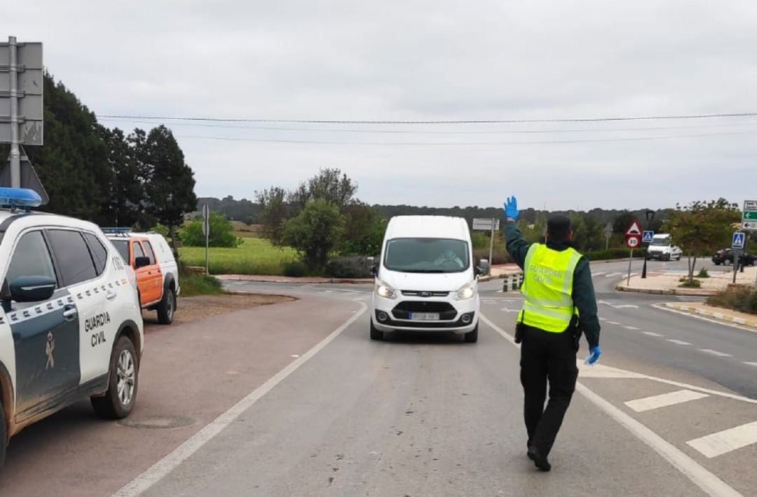 Imagen de archivo de efectivos de la Guardia Civil en Formentera