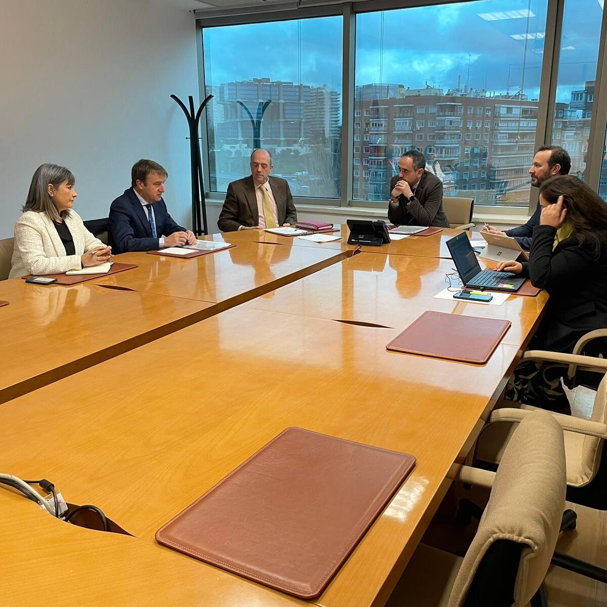 La Comunidad de Madrid se compromete a construir el décimo colegio de Tres Cantos en el próximo mandato