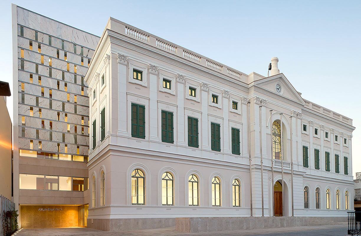 Sede del Ayuntamiento de El Puerto en la Plaza de Isaac Peral