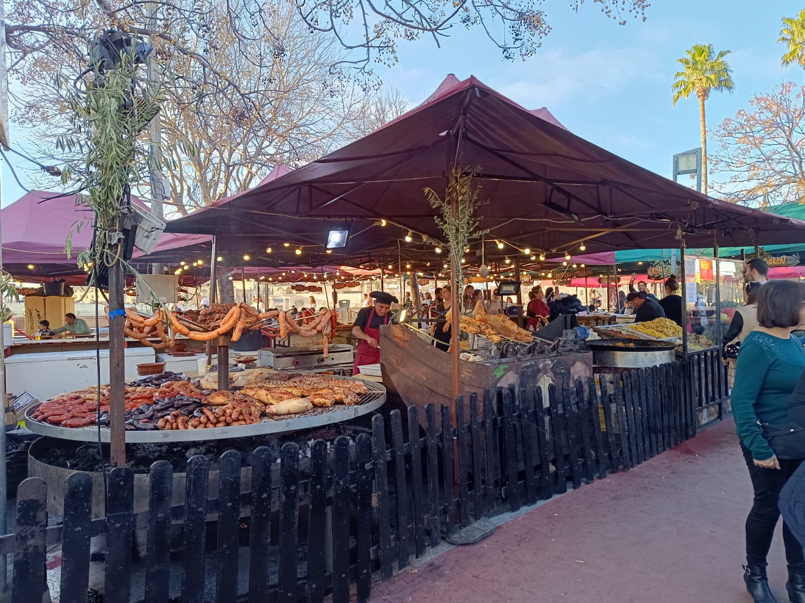 Uno de los puestos del Mercado Medieval de Córdoba