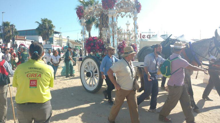 Las primeras hermandades de la provincia han comenzado a cruzar por Bajo de Guía