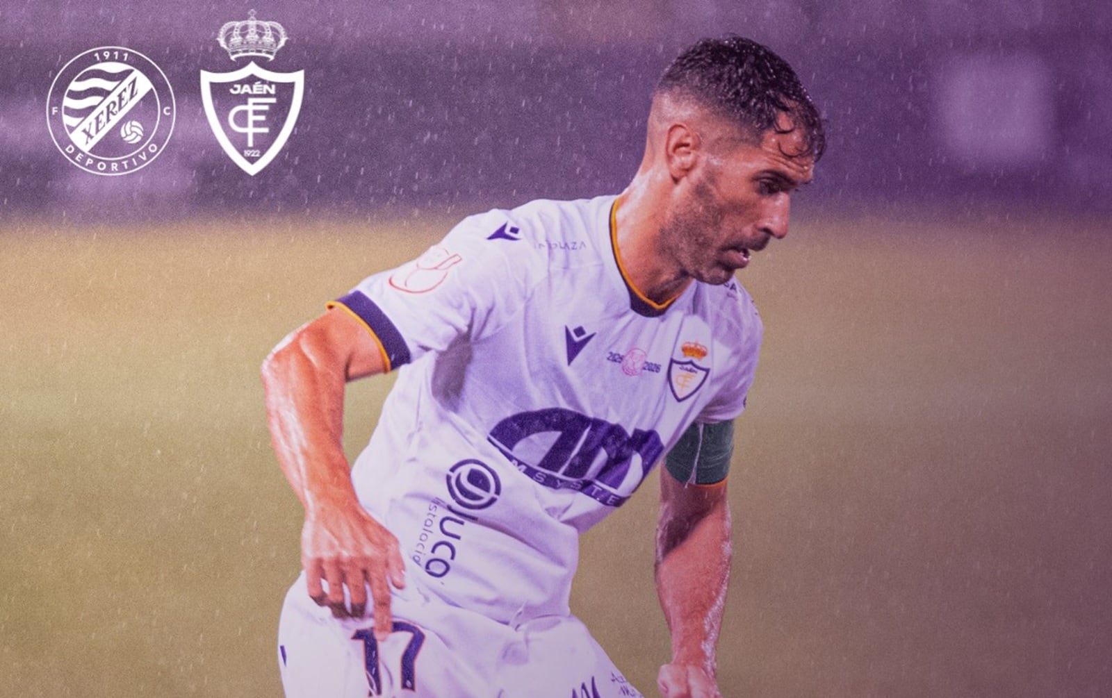 Lluvia durante un partido del Real Jaén C.F.