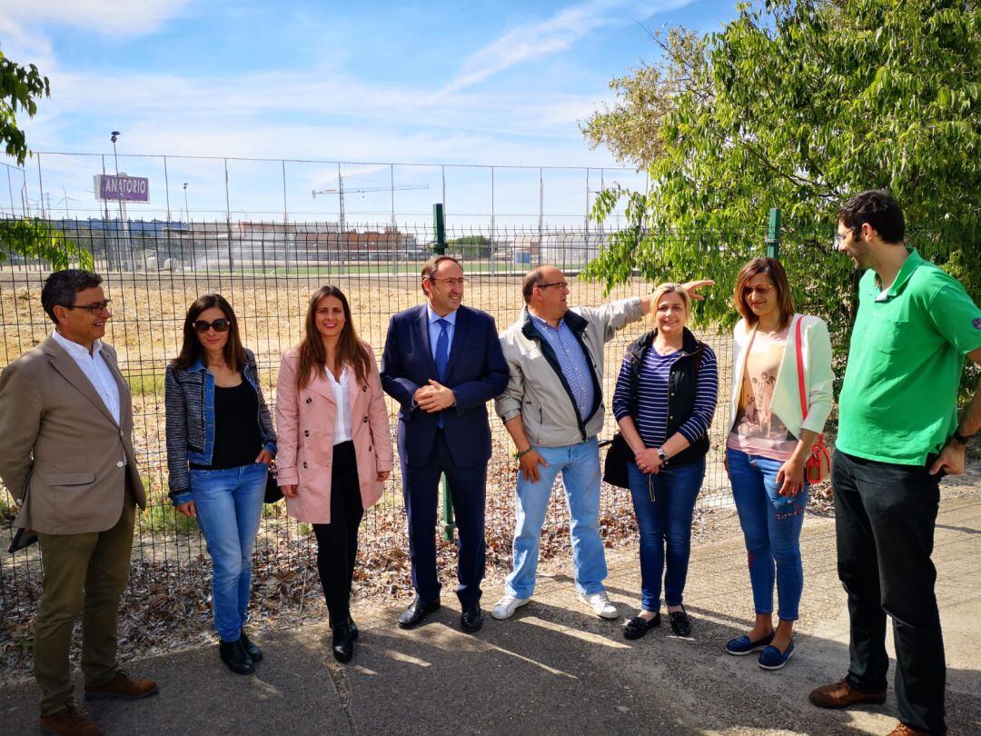 El PP presenta el proyecto para el campo de rugby