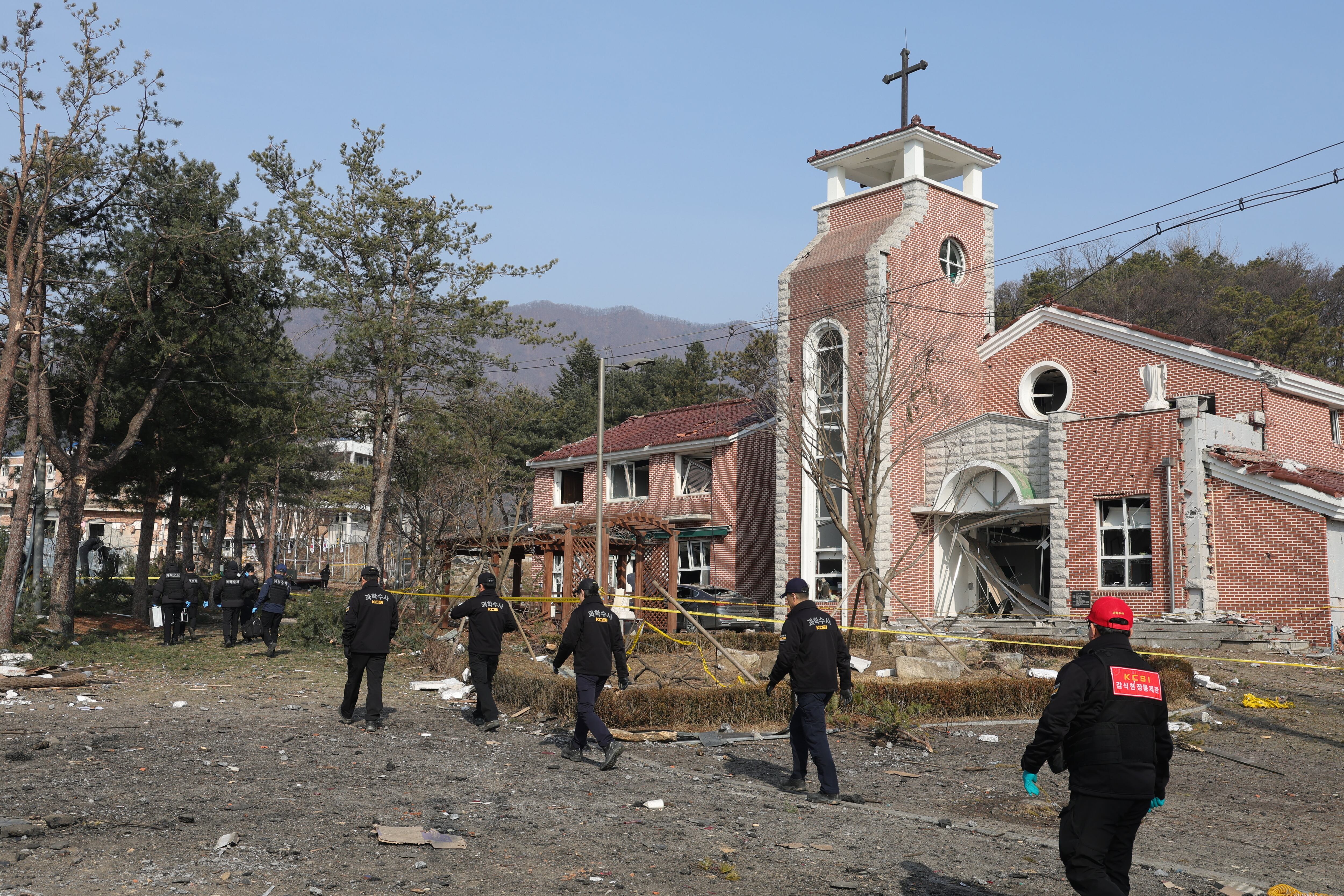 Vista de la localidad surcoreana de Pocheon, a 50 kilómetros de Seúl, donde se produjo un bombardeo accidental de la fuerza aérea del país.