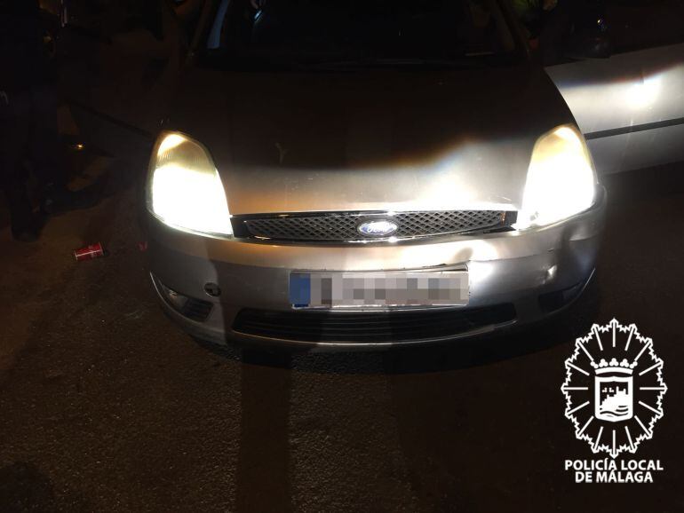 El vehículo interceptado por los agentes municipales en Málaga capital