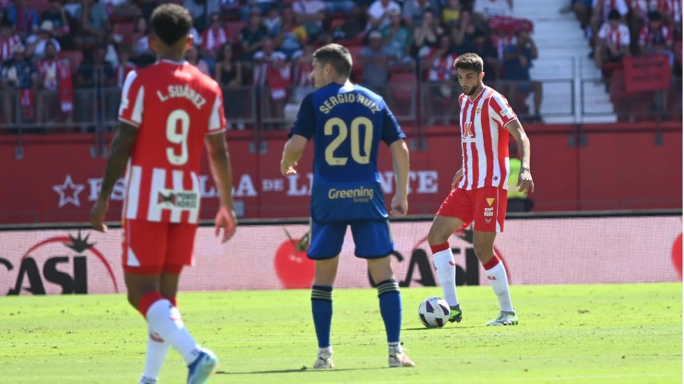 Édgar y Suárez en el partido Almería-Granada en Primera División que acabó con 3-3 en el Mediterráneo