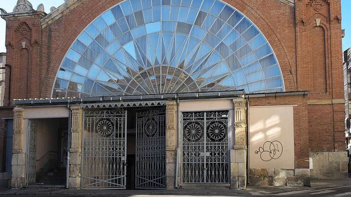 Cuatro empresas presentan ofertas para rehabilitar el Mercado de Abastos