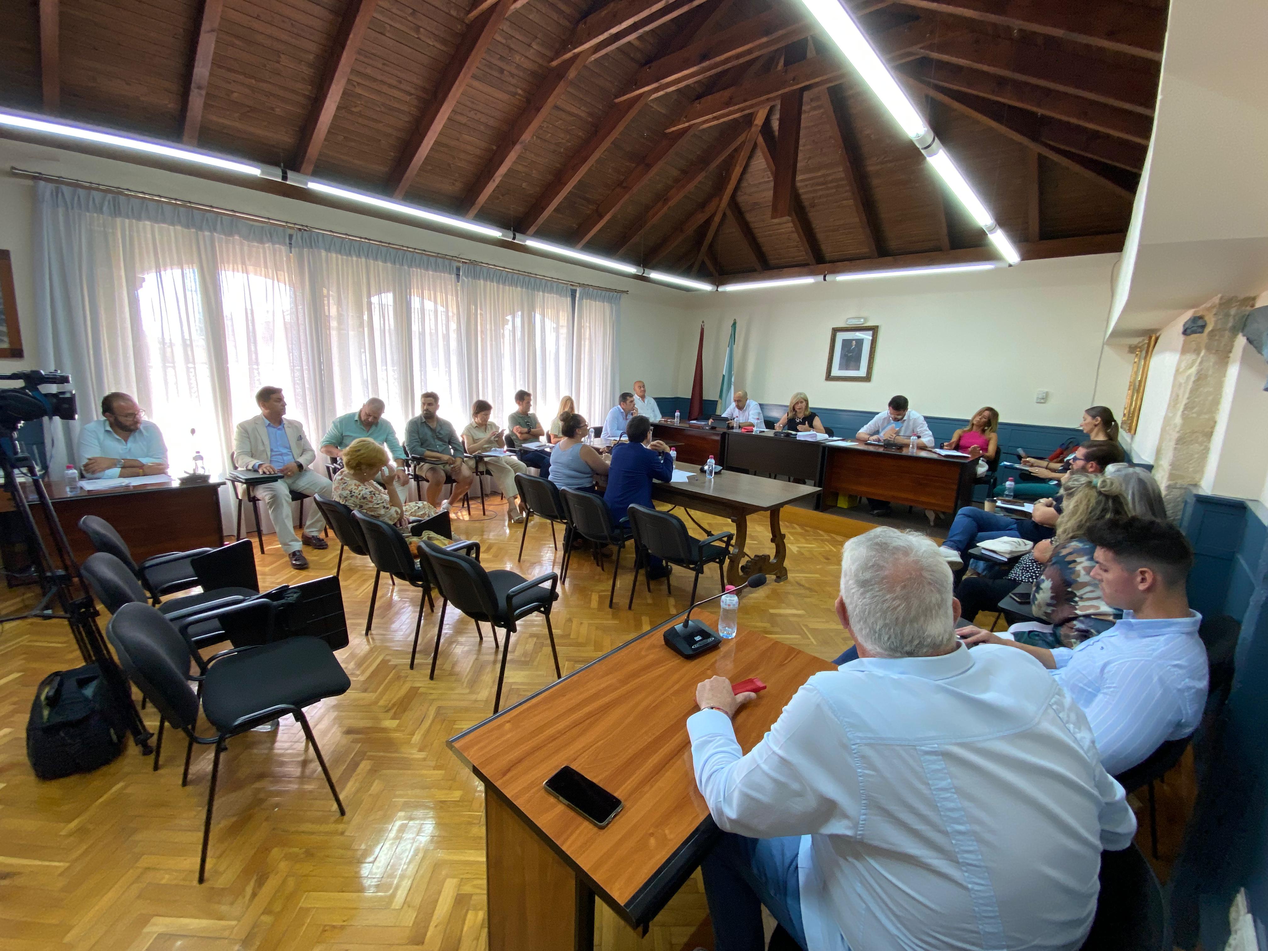 La Corporación Municipal de Úbeda, en el transcurso de la sesión plenaria de esta mañana