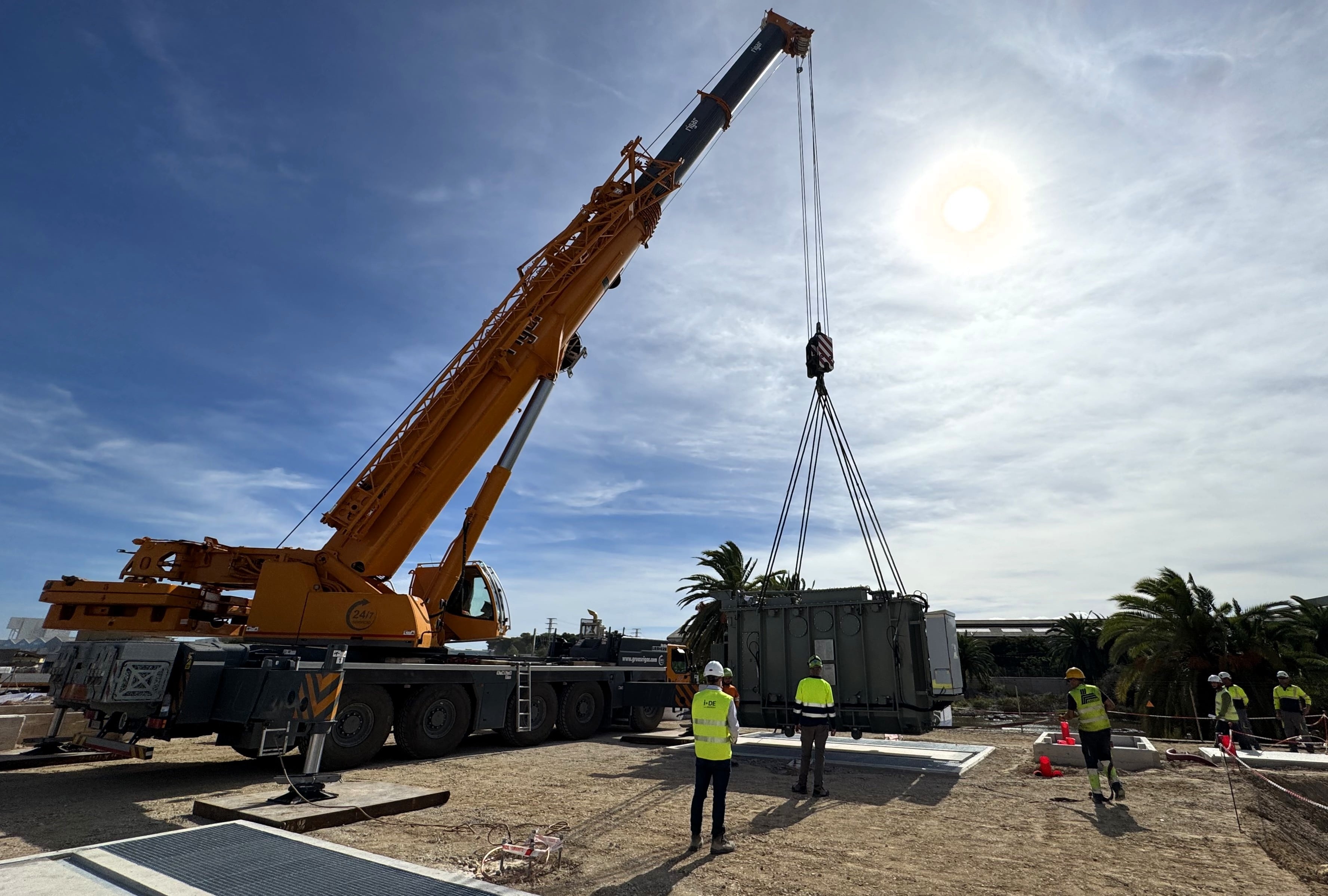 Trabajos instalación nuevo transformador en subestación Llanos de Quart plan il·lumina