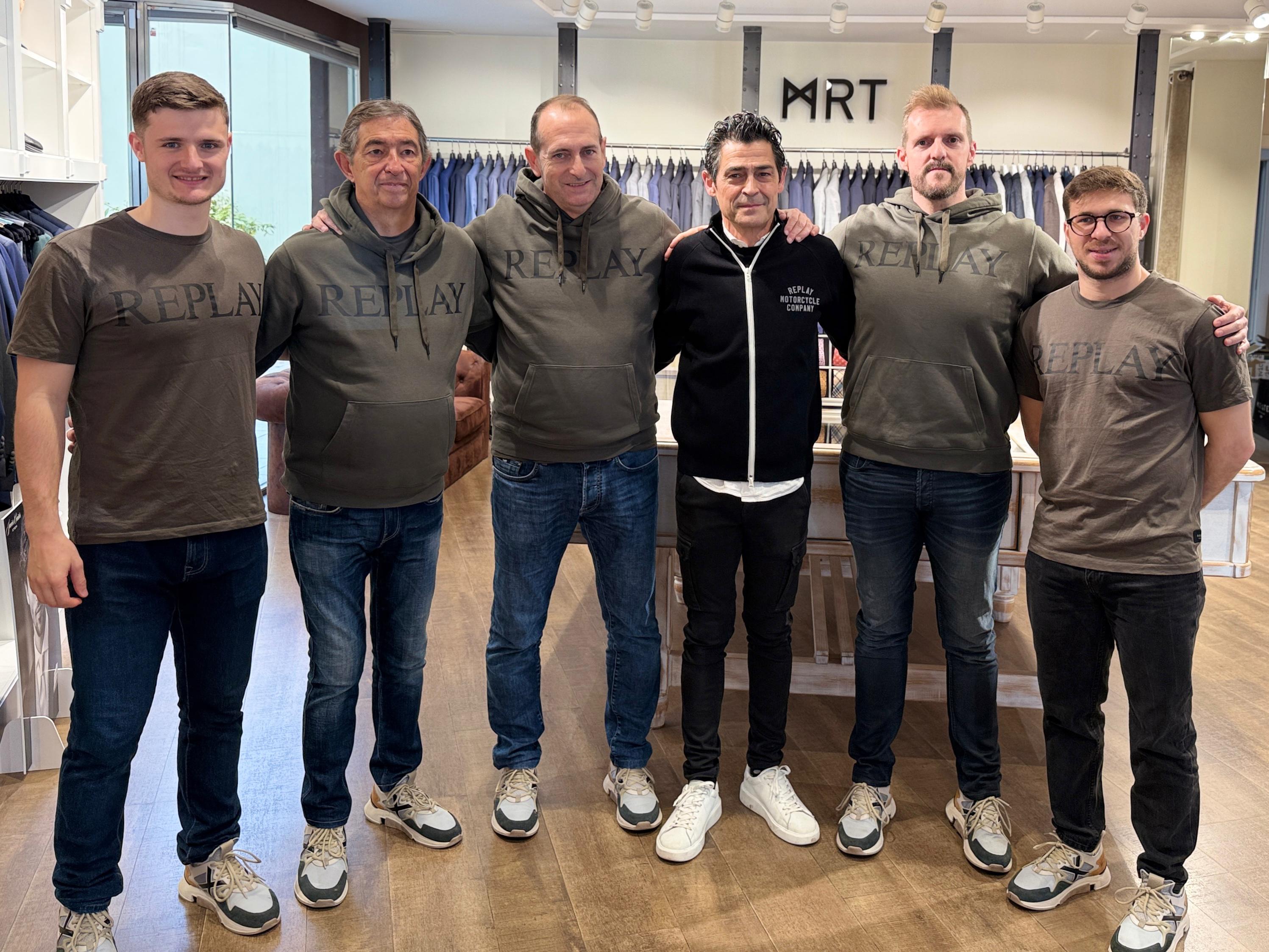 Cuadro técnico del Bada Huesca en la presentación del patrocinio de Mírate