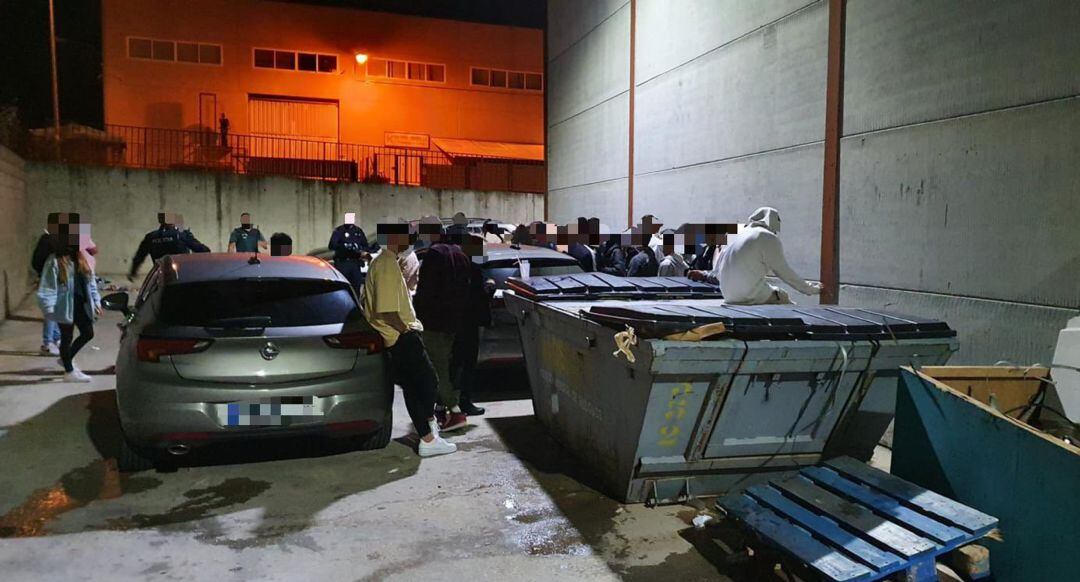 Policía Local de Valdemoro y Guardia Civil colaboraron para disolver este botellón el sábado por la noche.